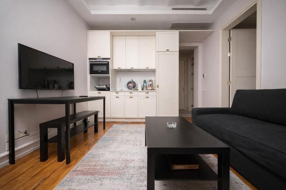 Superior Condo | Living room | 100-cm plasma TV with digital channels