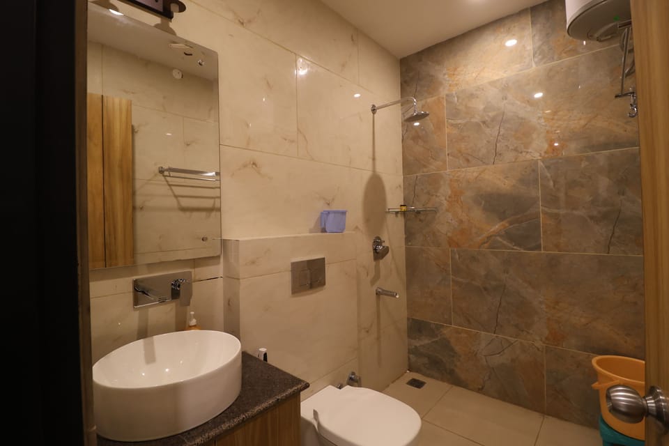 Shower, free toiletries, towels, soap