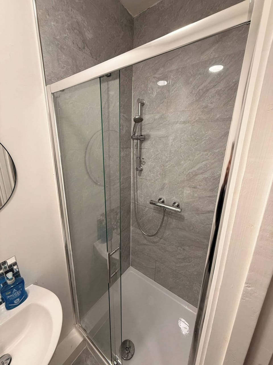 Stylish Dream Home With 4 En-suite Bedrooms House in Liverpool