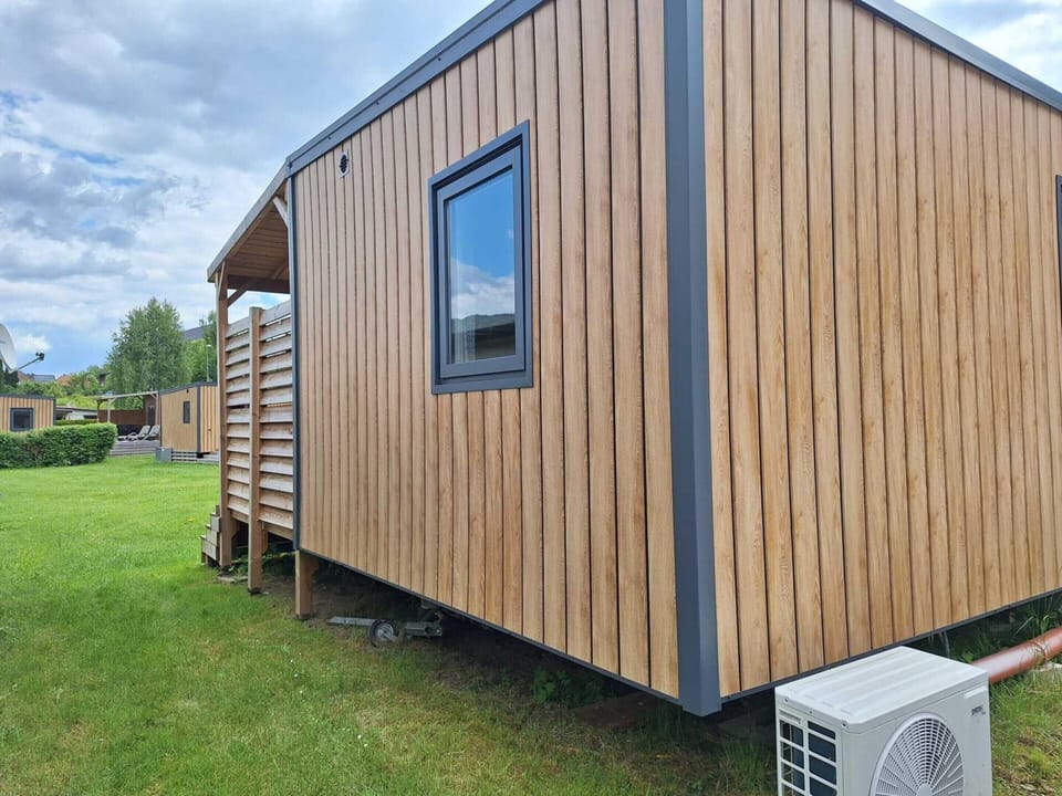 Mobile Home | Garden