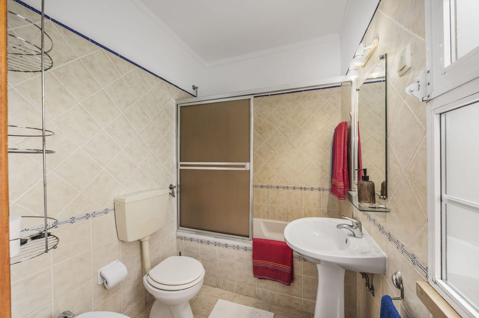 Muxima in Quelfes With 3 Bedrooms and 2 Bathrooms Villa in Moncarapacho
