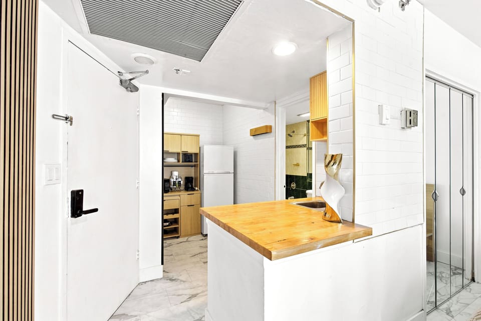 Private kitchenette