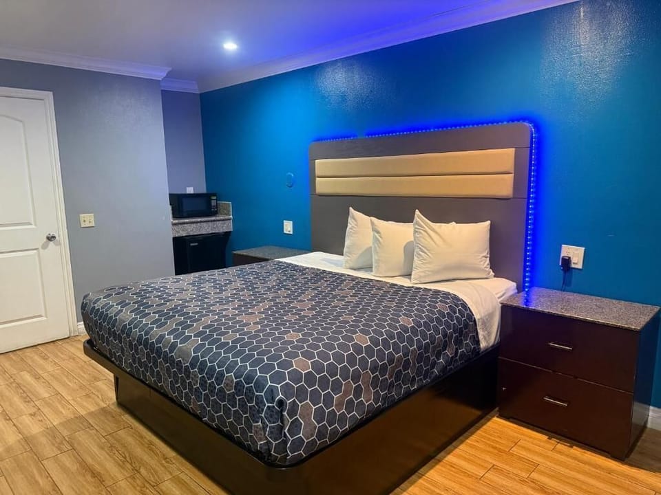 Deluxe Double Room | Desk, free WiFi