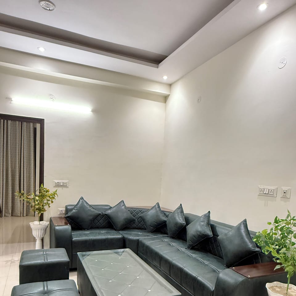 Family Studio, City View | Interior