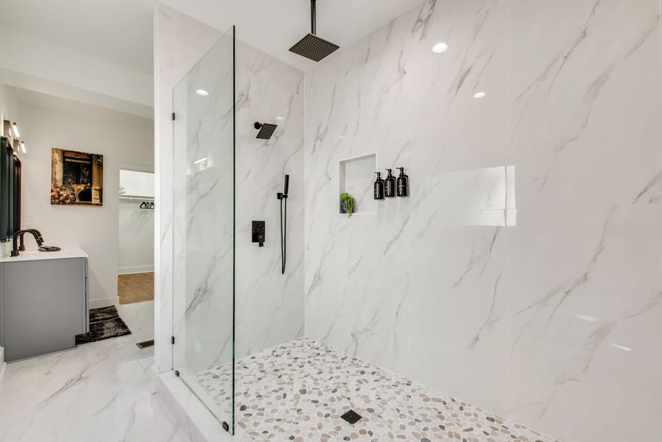 Fully Updated! 3,000-sq-ft ATL Home 4 Mi to Dtwn Cottage in Atlanta