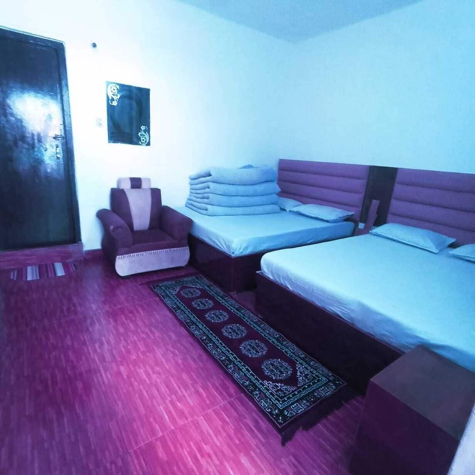 Laptop workspace, rollaway beds, bed sheets