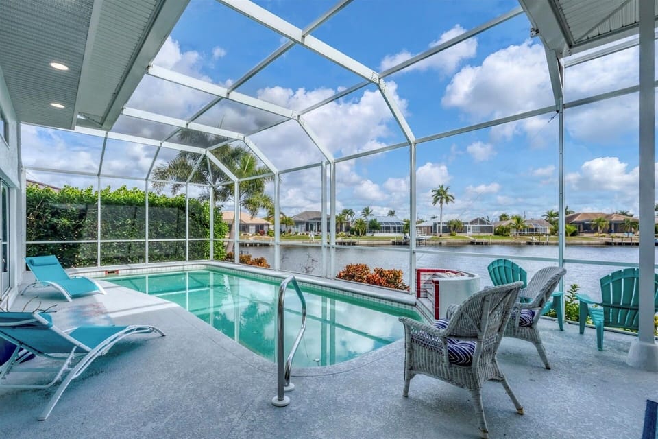 House, 4 Bedrooms | Pool