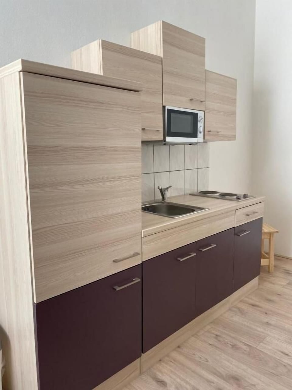 Full-size fridge, electric kettle