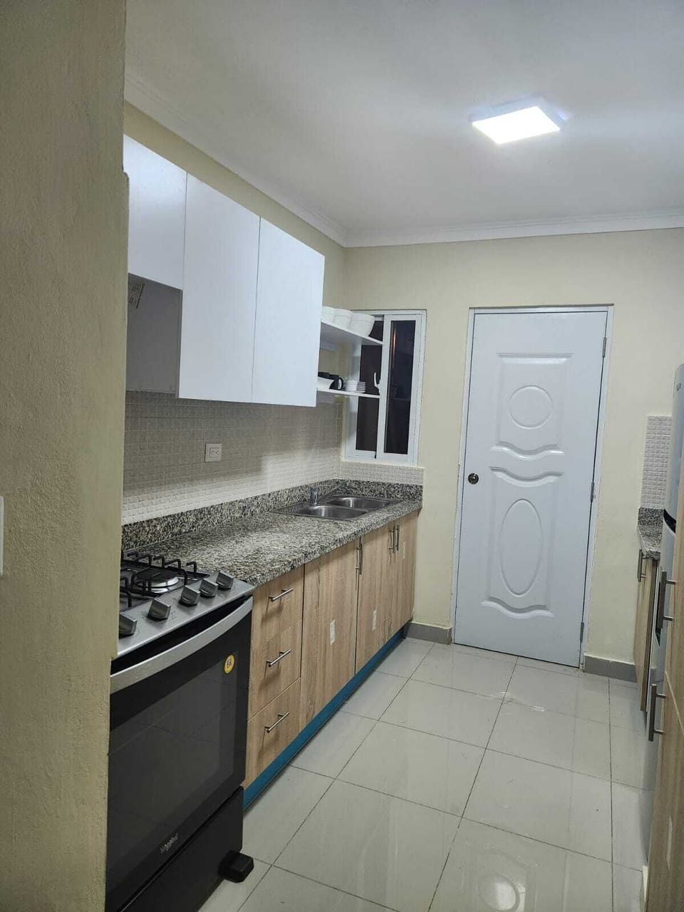Basic House | Private kitchen
