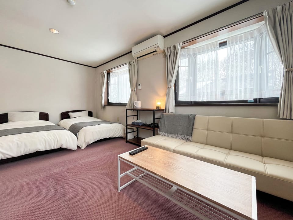 Quadruple Room, Multiple Beds | Free WiFi, bed sheets