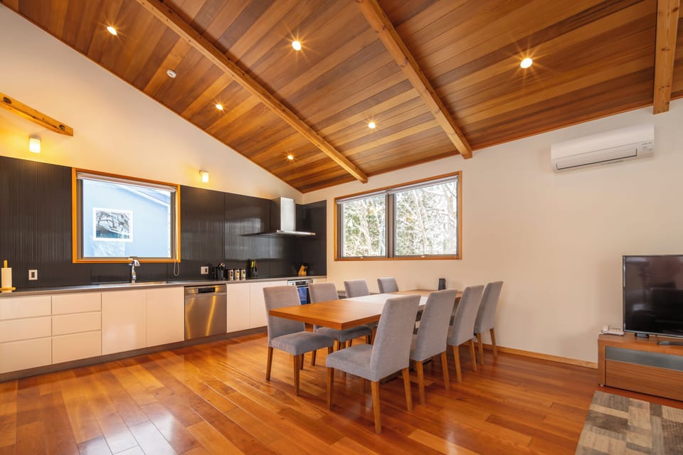 Luxury Chalet | In-room dining
