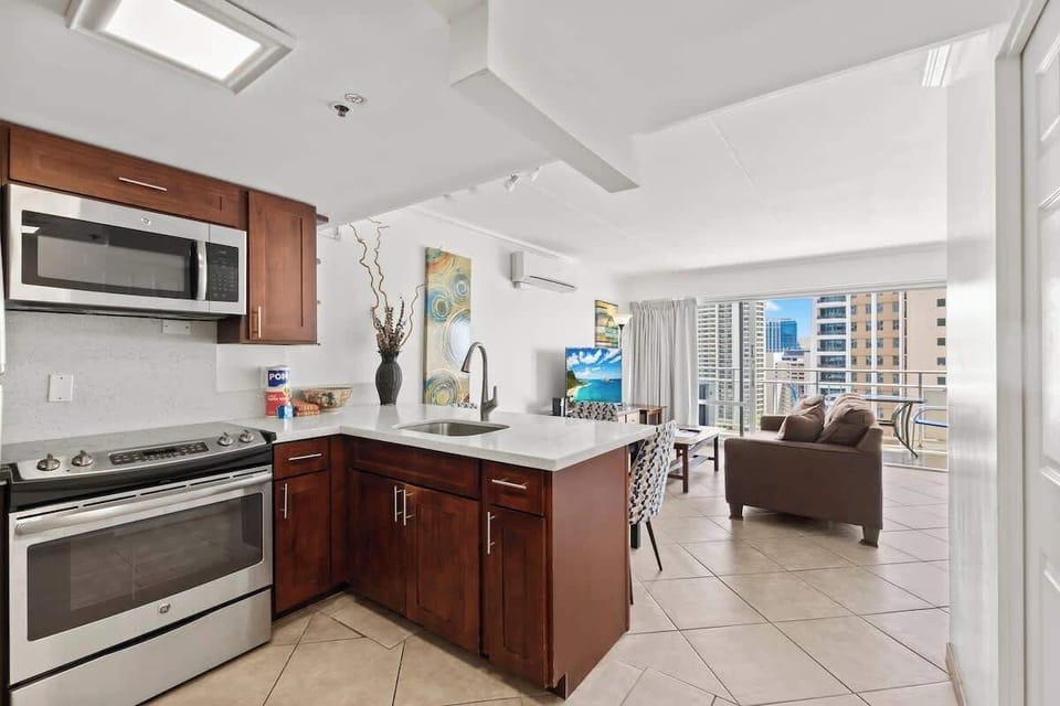 Apartment, Lagoon View (1 Bedroom) | Private kitchen | Fridge, microwave, oven, coffee/tea maker