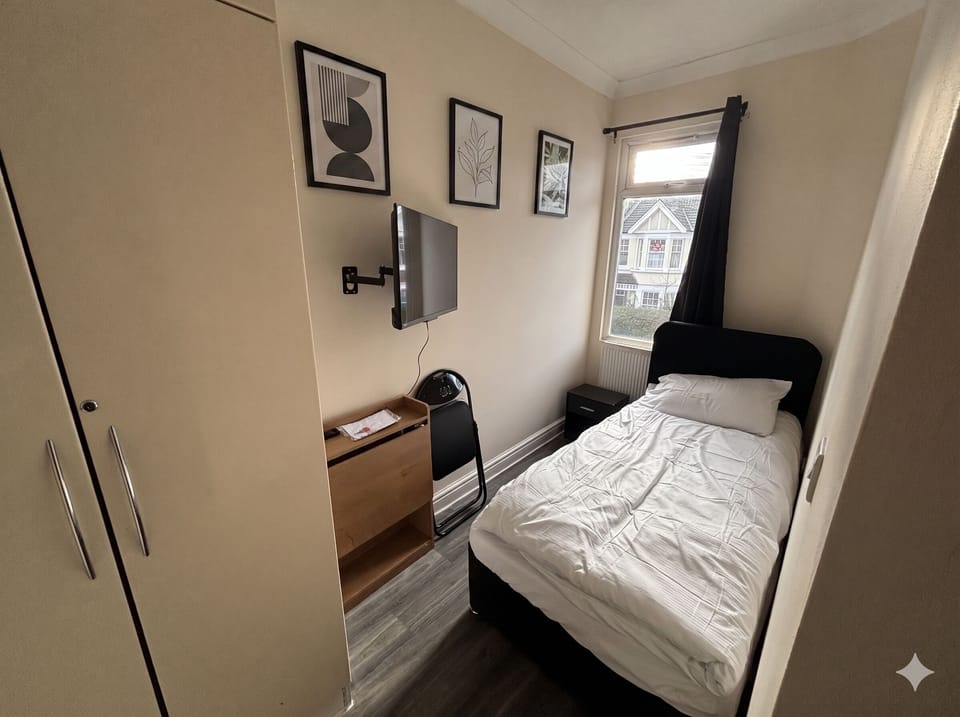 Business Single Room, Shared Bathroom