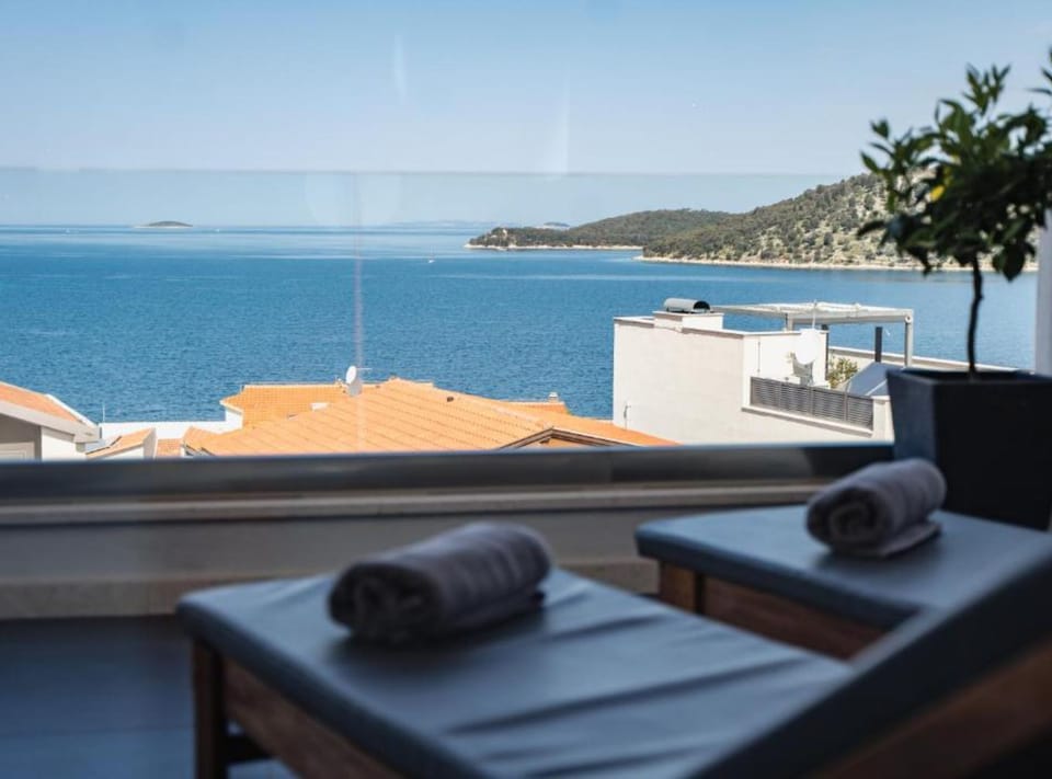 Villa (Three Bedroom Villa) | Terrace/patio