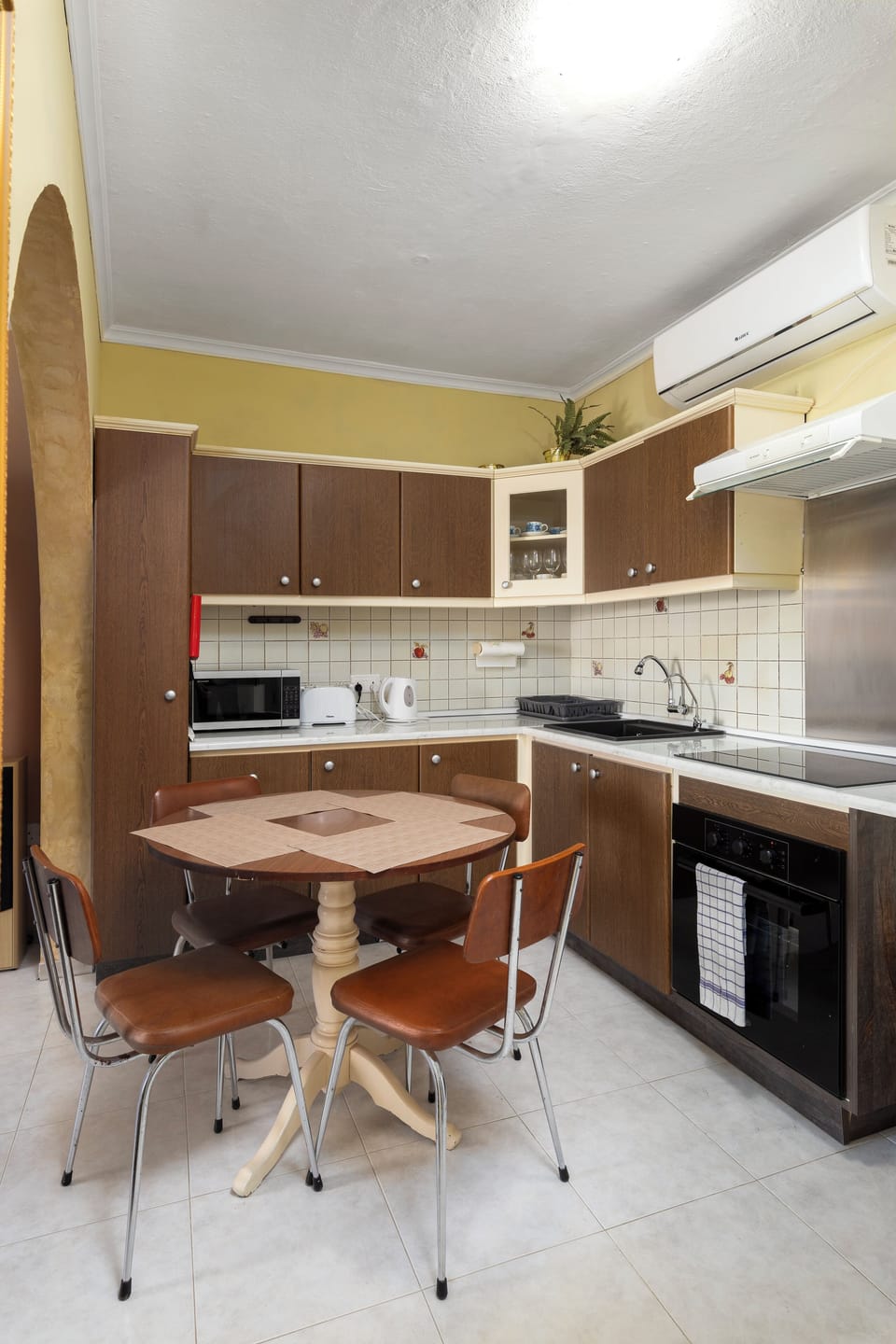 Apartment, Sea View | Private kitchen | Electric kettle, toaster