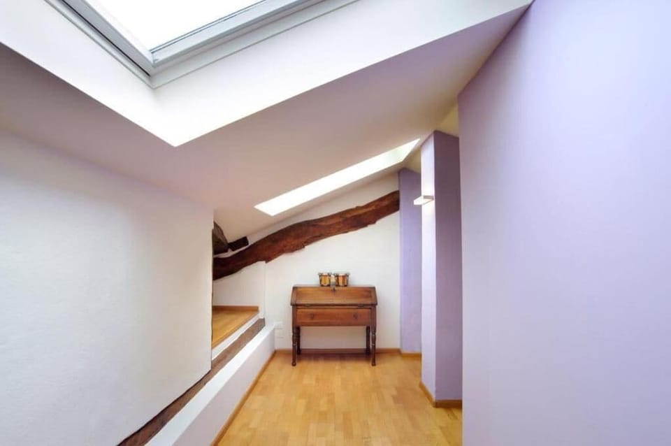 Duplex | Interior