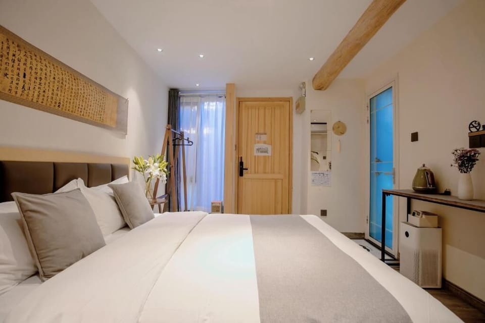 Grand Double or Twin Room, Non Smoking, City View | Desk, laptop workspace, WiFi (free)