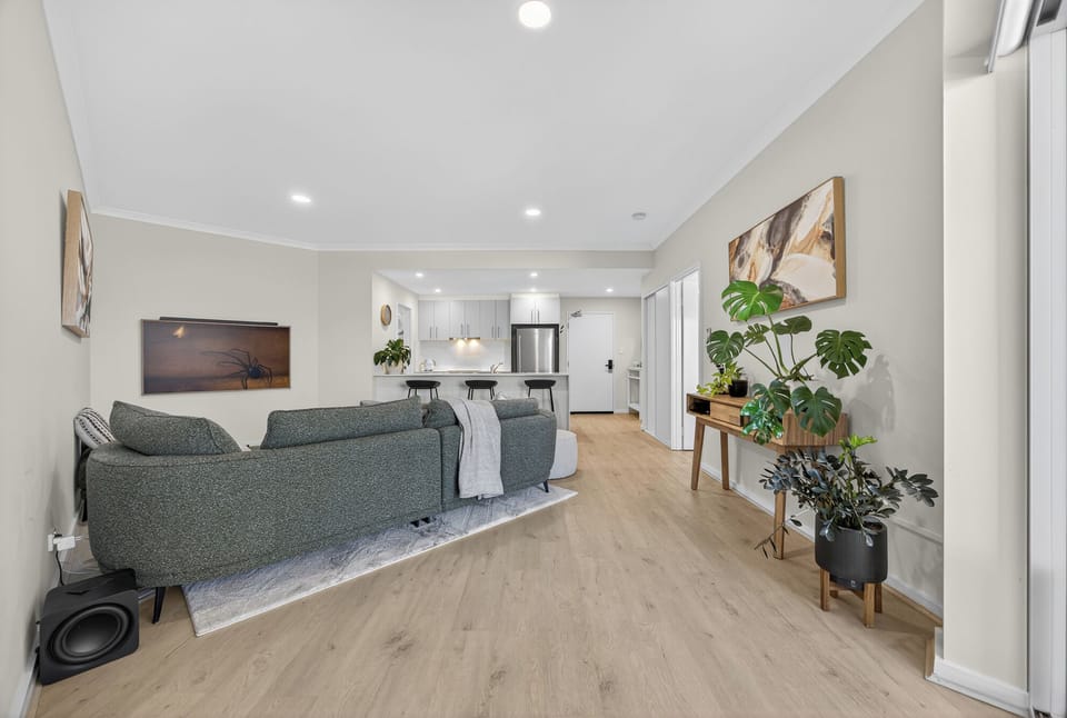 Apartment, City View | Living area