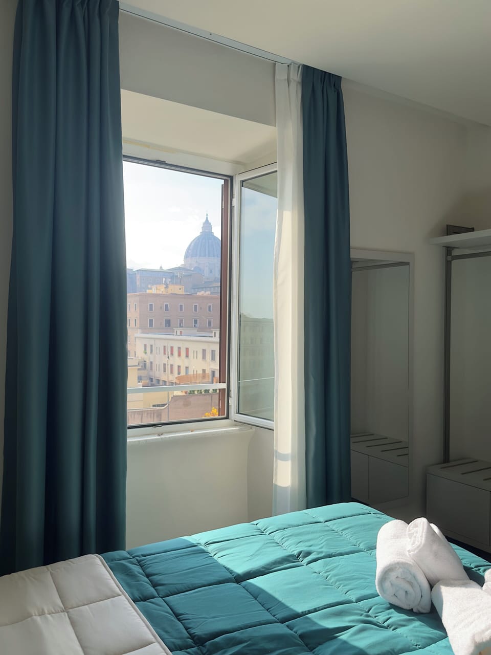 Luxury Suite, Executive Level | Desk, soundproofing, iron/ironing board, free WiFi