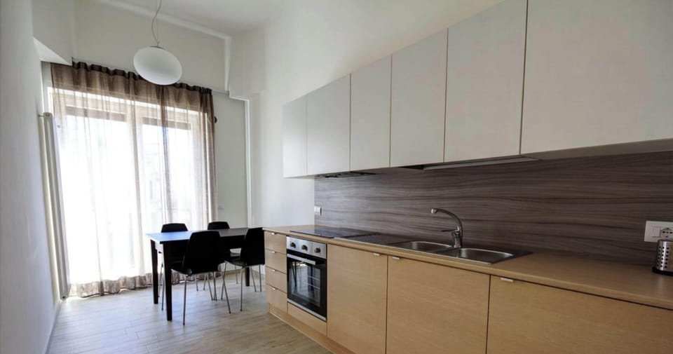 Superior Apartment | Private kitchen | Full-size fridge, stovetop, cookware/dishes/utensils
