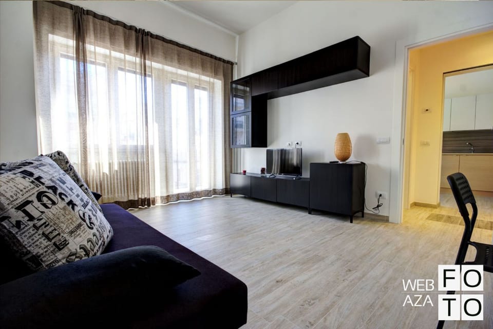 Superior Apartment | Living area | TV