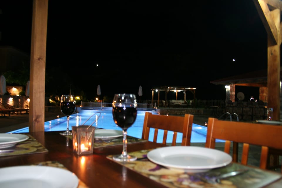 Couples dining