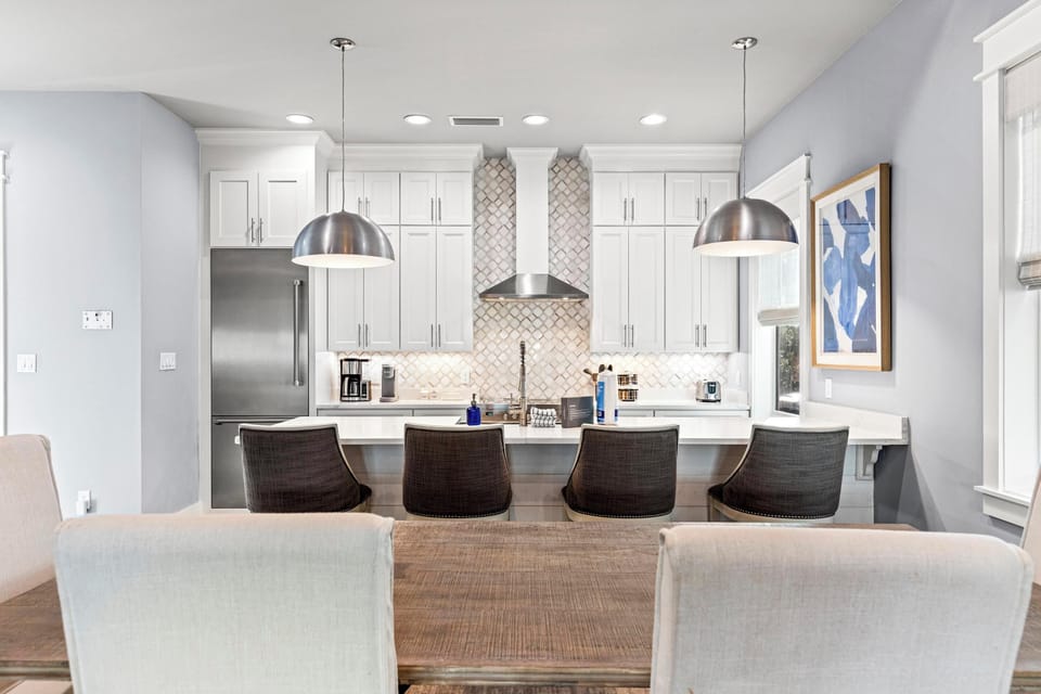House | In-room dining