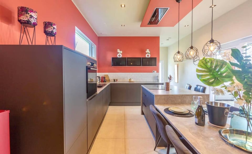 House, 1 Bedroom, Smoking | Dining room