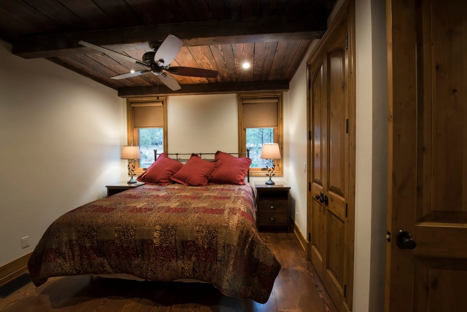Chalet (3 Bedrooms) | Interior