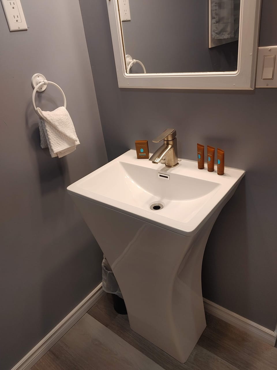 Double Room Single Use, 1 Double Bed | Bathroom | Free toiletries, soap, shampoo, toilet paper