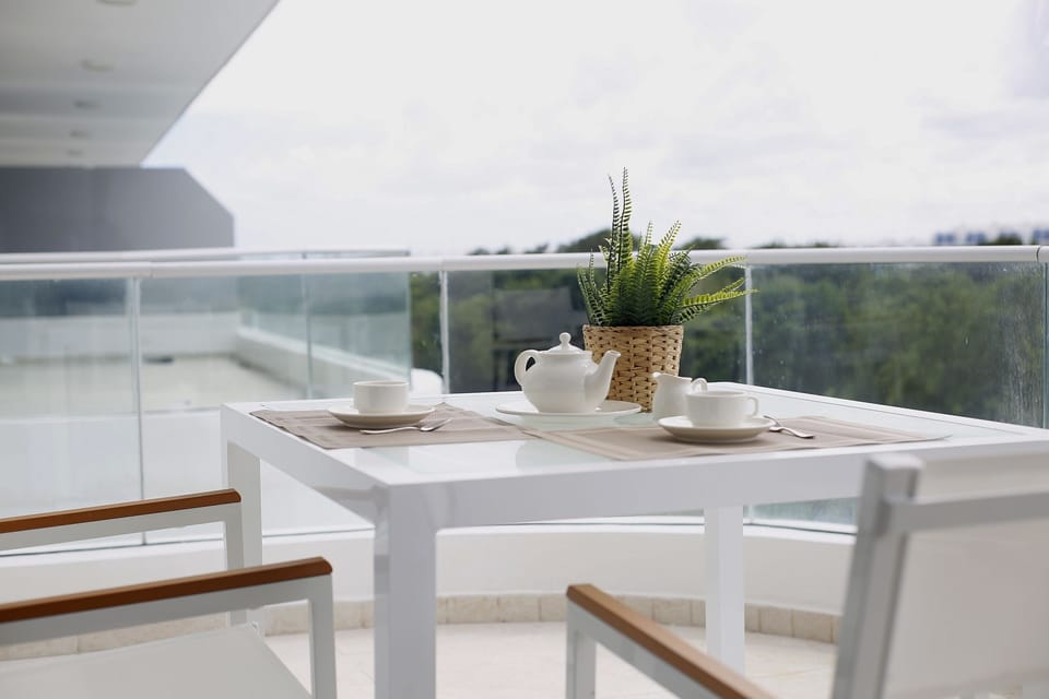 Exclusive Apartment | Outdoor dining