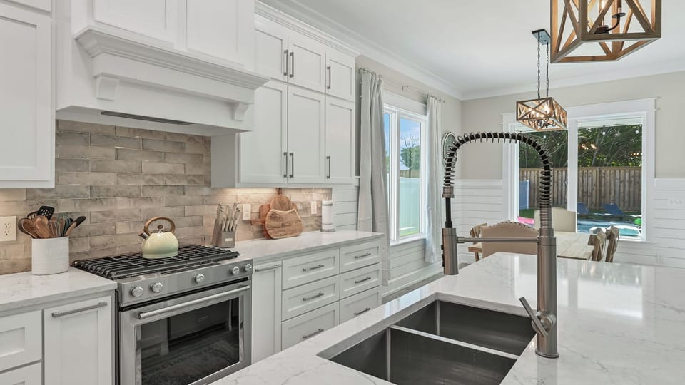 House (5 Bedrooms) | Interior