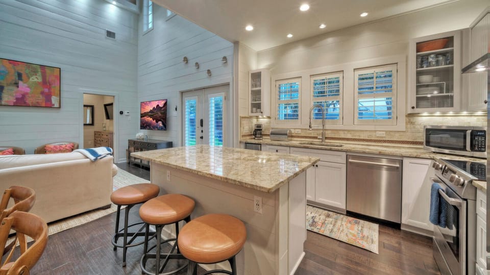 House (Multiple Bedrooms) | Interior