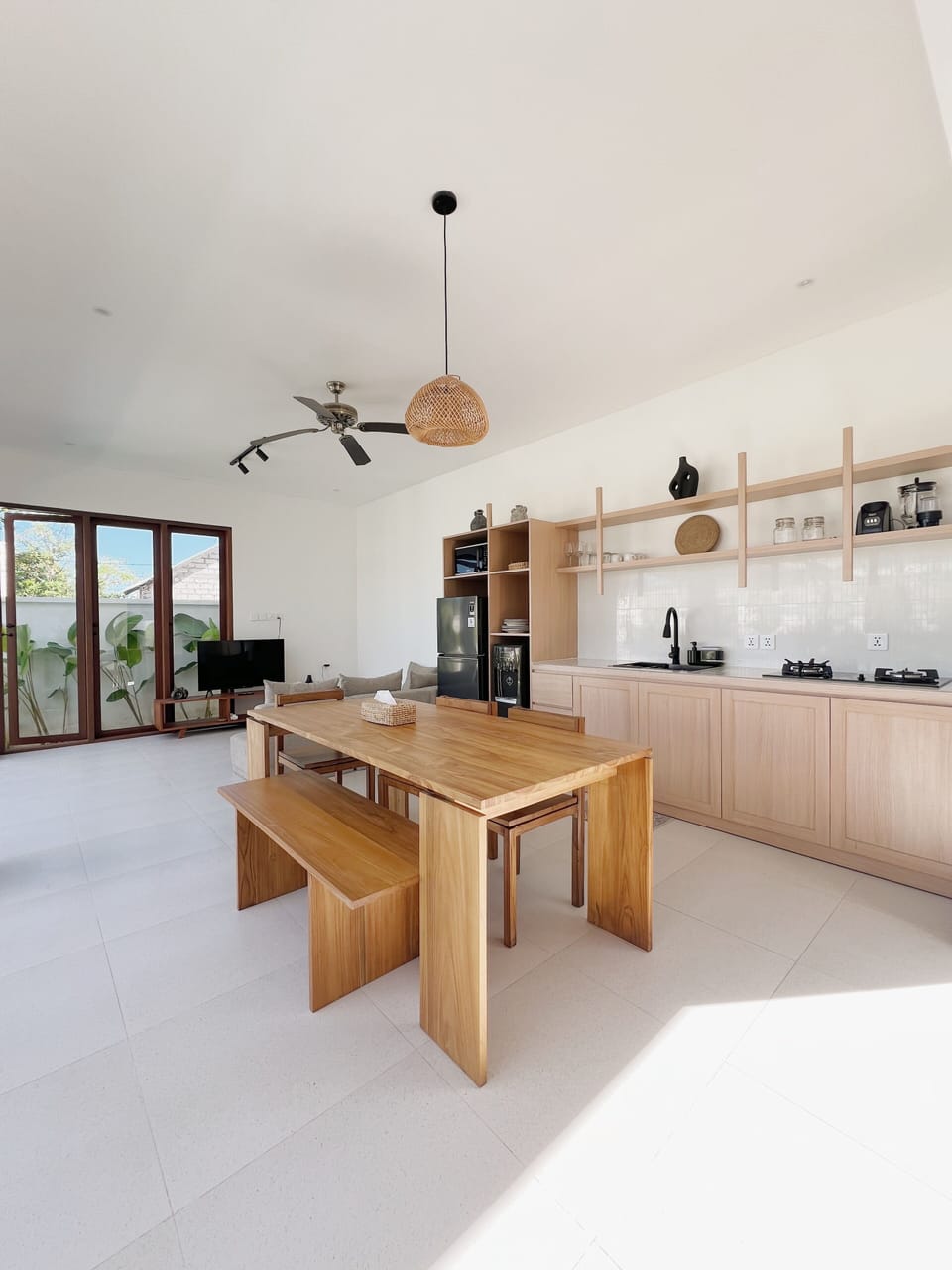 Deluxe Villa, Pool View | Interior