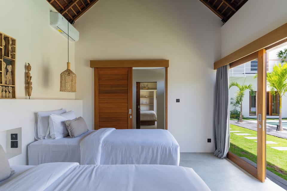 Deluxe Villa, Balcony, Pool View | Premium bedding, in-room safe, desk, free WiFi