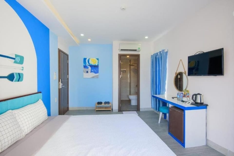 Classic Double Room | In-room safe, soundproofing, iron/ironing board (on request)