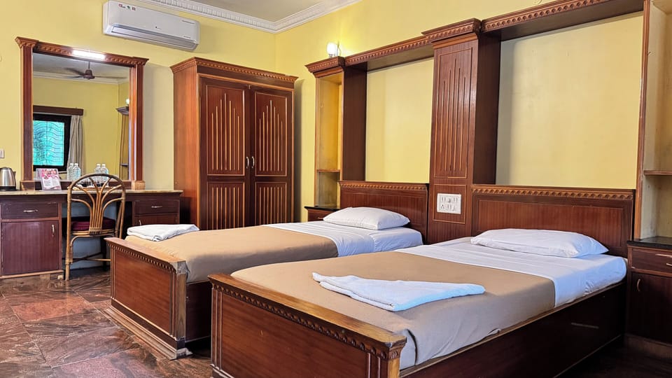 Superior Double or Twin Room, Balcony, Garden View | Free WiFi