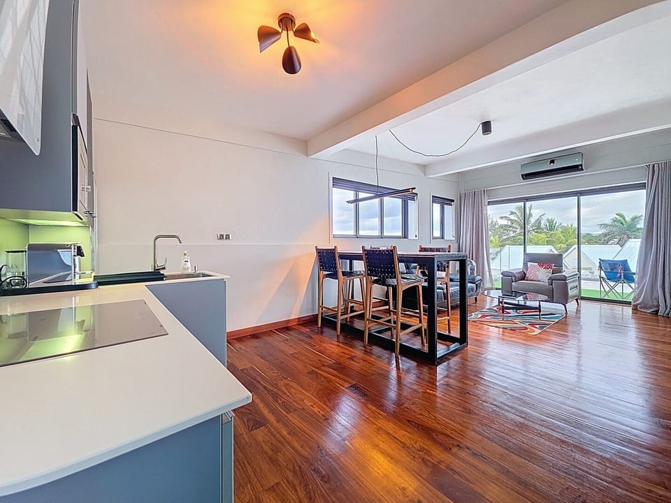 Deluxe Penthouse, Balcony, Sea View | Interior