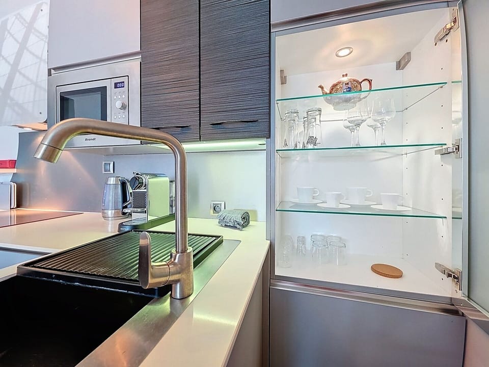 Coffee/tea maker