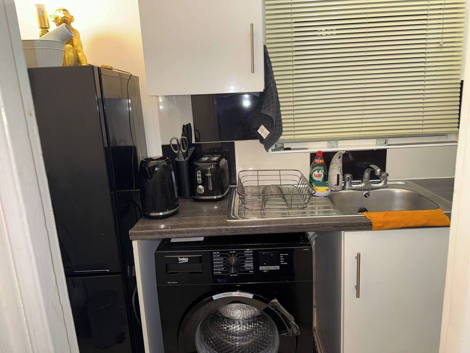 Apartment, 1 Bedroom | Private kitchen