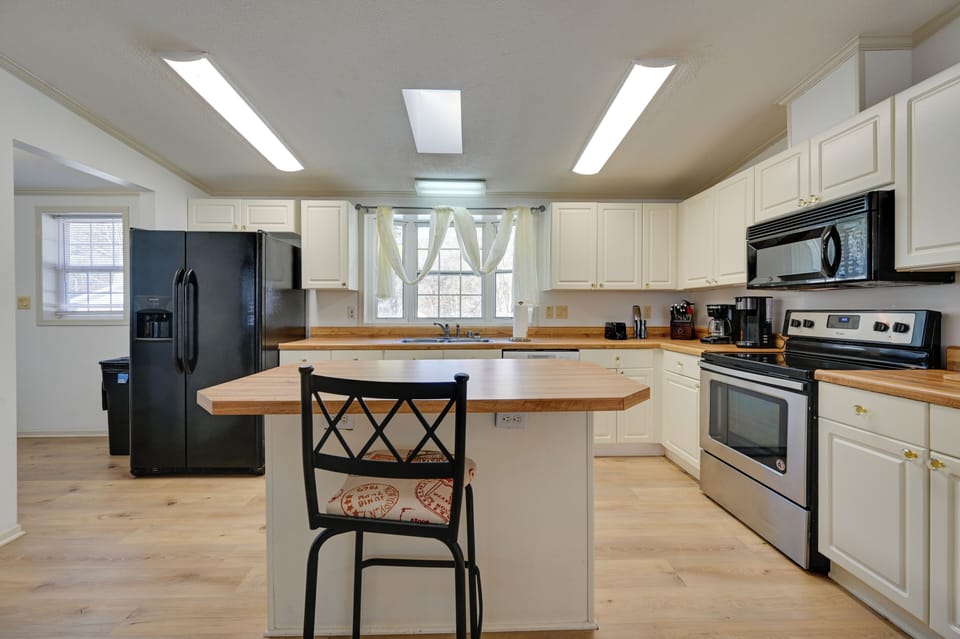 House (3 Bedrooms) | Interior