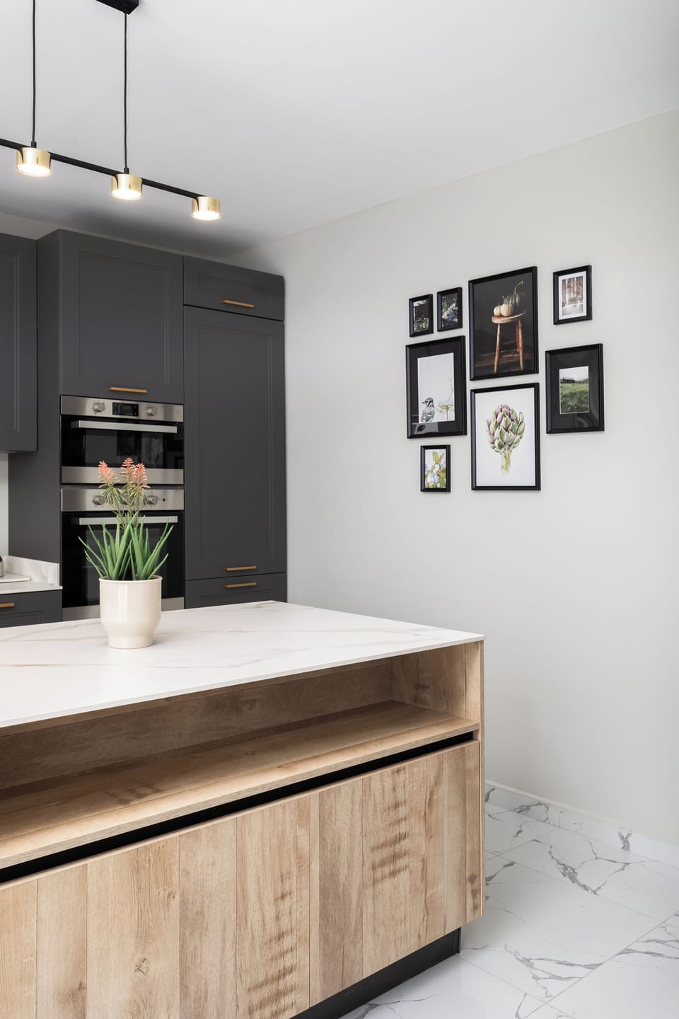 Apartment, 2 Bedrooms, City View | Private kitchen
