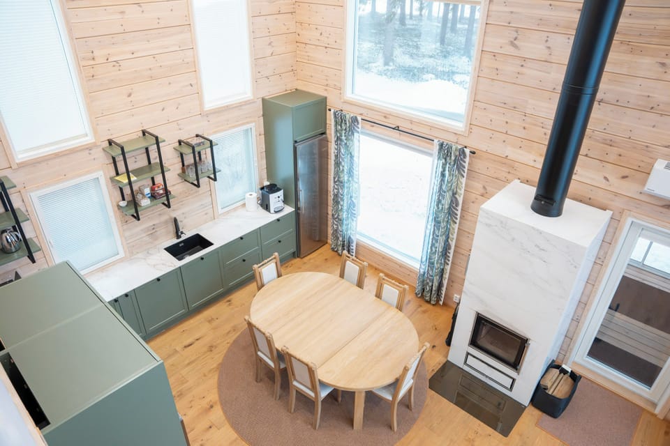Superior House, 3 Bedrooms, Lake View, Lakeside | Dining