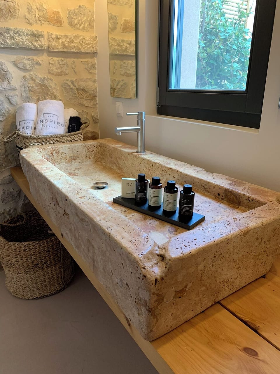Superior Quadruple Room, Garden View | Bathroom