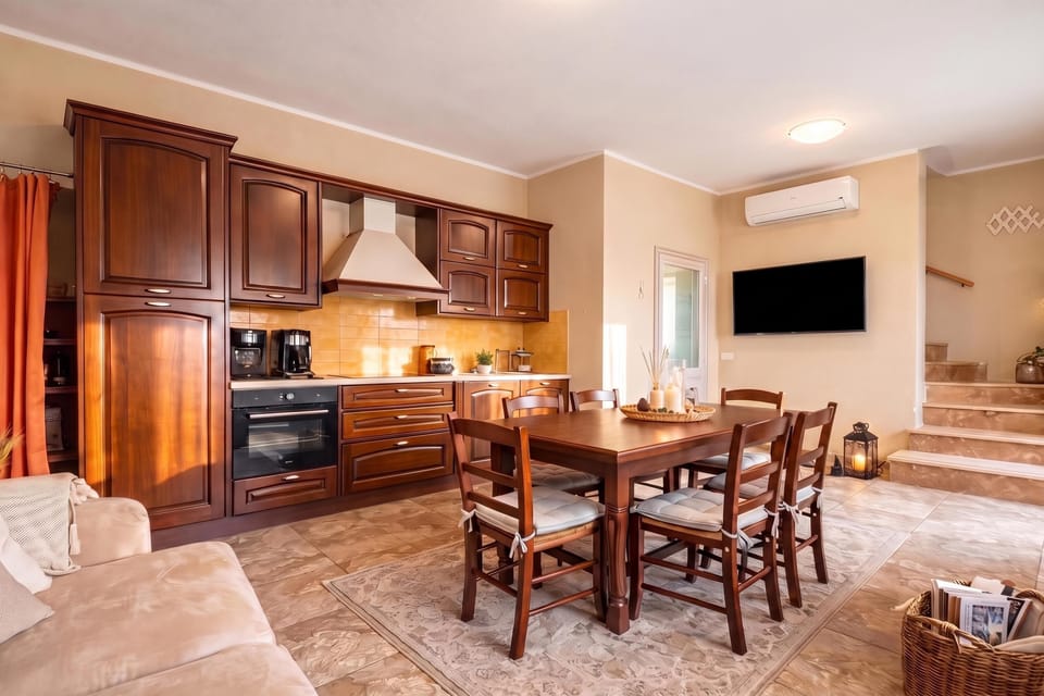 Family Apartment, 2 Bedrooms, 2 Bathrooms, Sea Facing (Duplex Le Onde - Center & Parking) | Interior