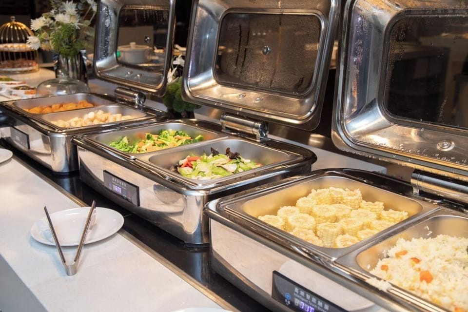 Daily buffet breakfast for a fee