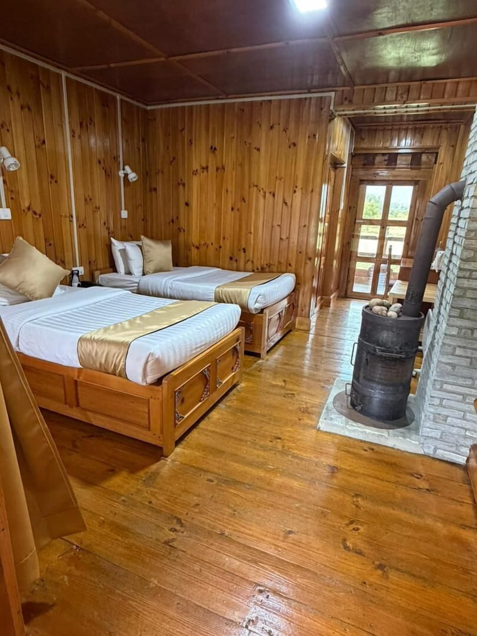 Standard Double Room, Mountain View | WiFi (free)