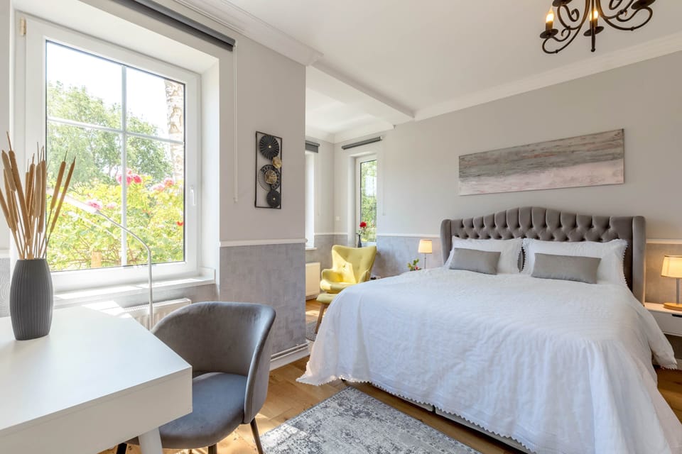 Junior-Suite, Gartenblick | Premium bedding, WiFi (free), bed sheets