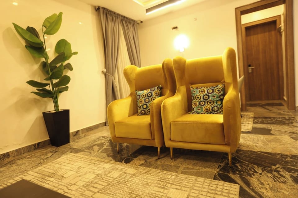 Economy Apartment, Balcony, City View | Interior