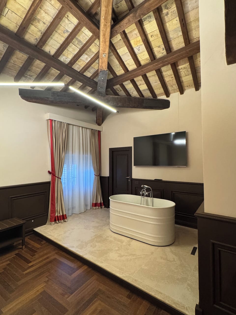 Presidential Suite, Terrace | Minibar, in-room safe, desk, WiFi (free)